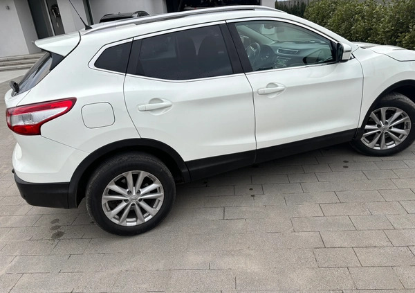 Nissan Qashqai cena 55900 przebieg: 64632, rok produkcji 2015 z Stopnica małe 254